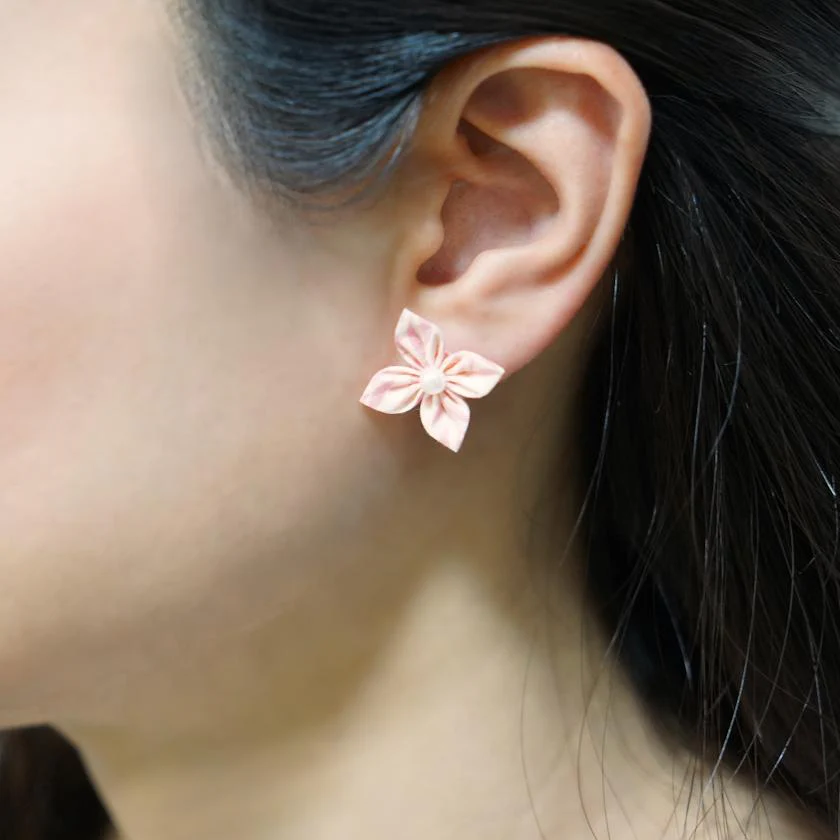 【アクセサリー】ウィローウッド柄 (ブローチ、ヘアクリップ、リング、ピアス 4点セット ) | つまみ細工 - Image 5
