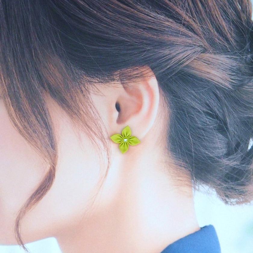 【ピアス】クロースフラワーピアス 3点セット （アースカラー 3色） | つまみ細工 | eつまみ - Image 3