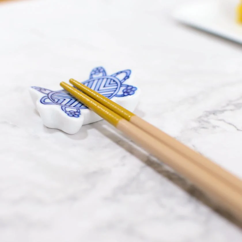 【漆 十八膳塗】十八膳 箸 こま 黄 (1膳) - Image 3