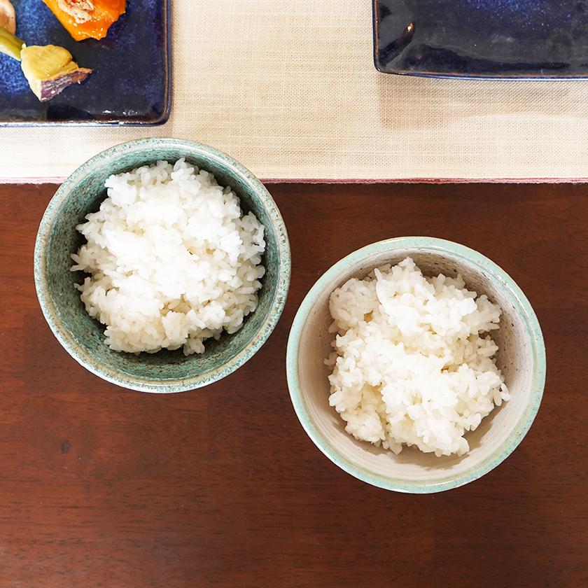 【大谷焼】梅里窯 令和茶碗 (白唐津, 碧緑唐津) - Image 5