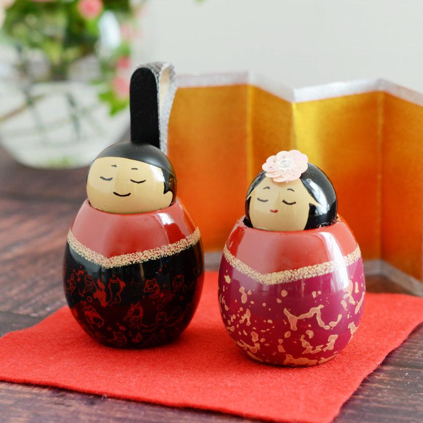 【ひな人形】ミニ親王飾り (殿：黒、姫：紅) | 津軽塗 - Image 8