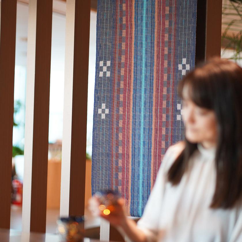 【二丁杼タペストリー】ヒチガーラ (紺) | 八重山みんさー織り |あざみ屋 - Image 2