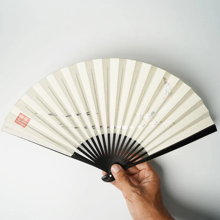 【扇子】三ヶ月 (白) 銀箔 | 唐紙 | 景美風月 - Image 4