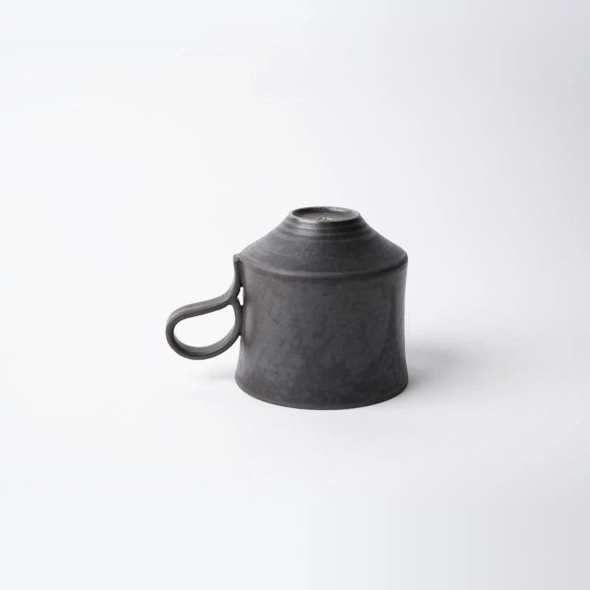 【マグカップ2個セット】Mat  (角) 黒 & 白 | 京焼・清水焼 | fuuu - Image 12