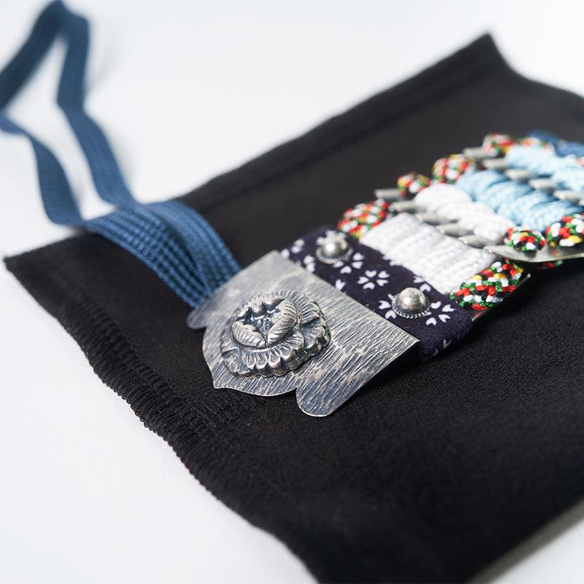 【お守り】錺小鎧® Mini 銀古美色 紺裾濃縅 | 美術甲冑| Kyoto Armor - Image 6