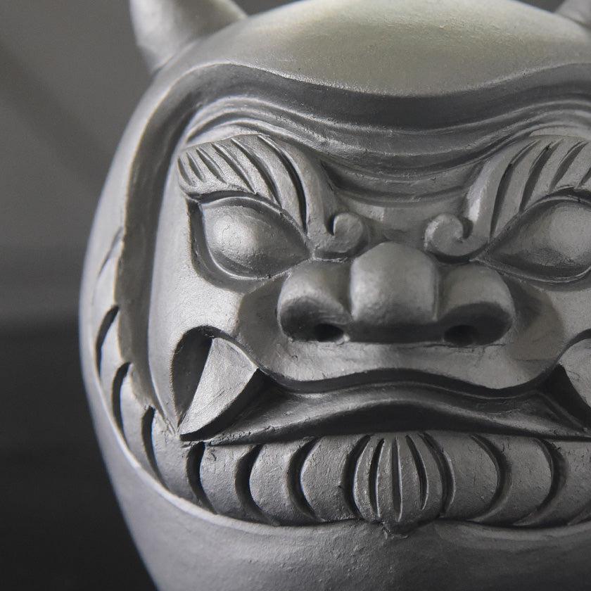 【鬼瓦インテリア】鬼達磨 Oni-Daruma 卓上 | 淡路鬼瓦 | 瓦廊 - Image 3