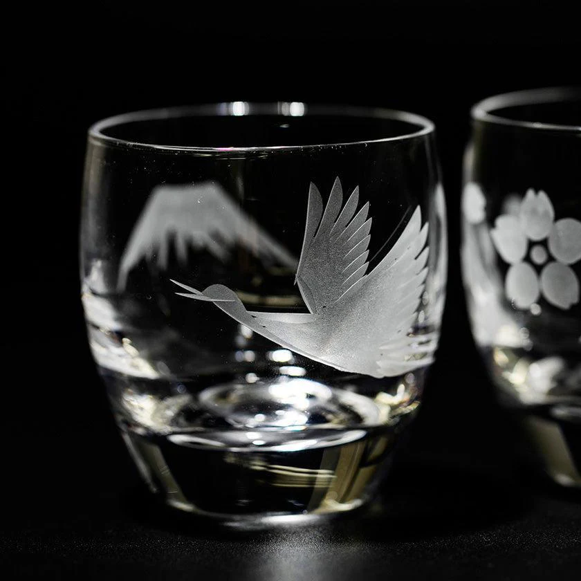 【江戸切子】富士山に鶴・桜 冷酒グラス | TABLEAU - Image 8