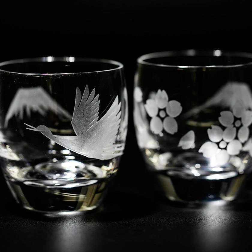 【江戸切子】富士山に鶴・桜 冷酒グラス | TABLEAU - Image 9