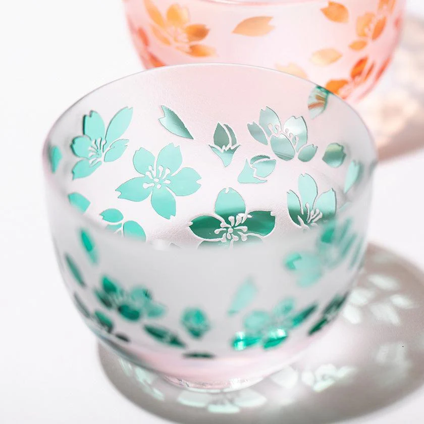 【彫刻 夢柄子】桜紋 ぐい呑 (容量80ml) | TABLEAU - Image 4