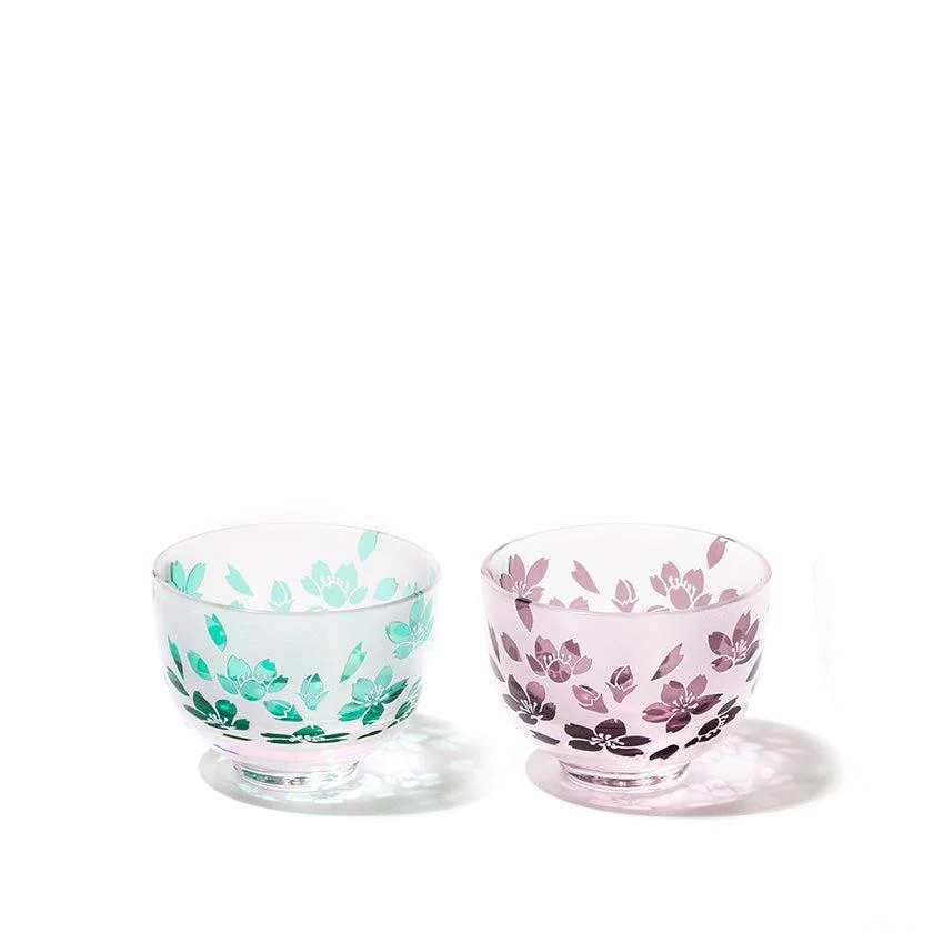 【彫刻 夢柄子】桜紋 ぐい呑ペア (容量80ml) | TABLEAU - Image 3