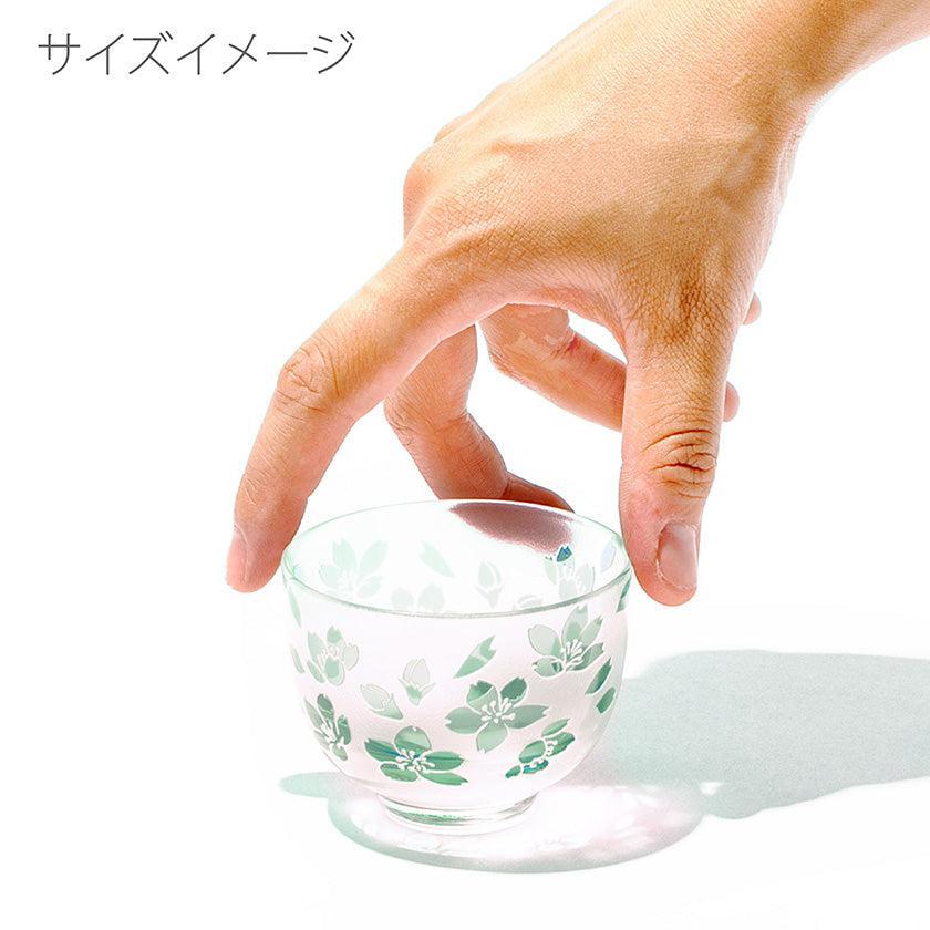 【彫刻 夢柄子】桜紋 ぐい呑ペア (容量80ml) | TABLEAU - Image 5