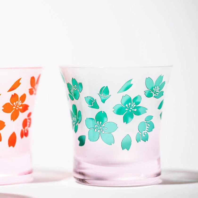【彫刻 夢柄子】桜紋 ぐい呑 (容量90ml) | TABLEAU - Image 5