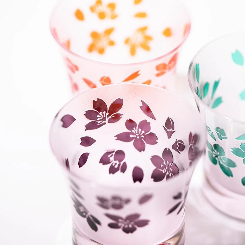 【彫刻 夢柄子】桜紋 ぐい呑 (容量90ml) | TABLEAU - Image 6